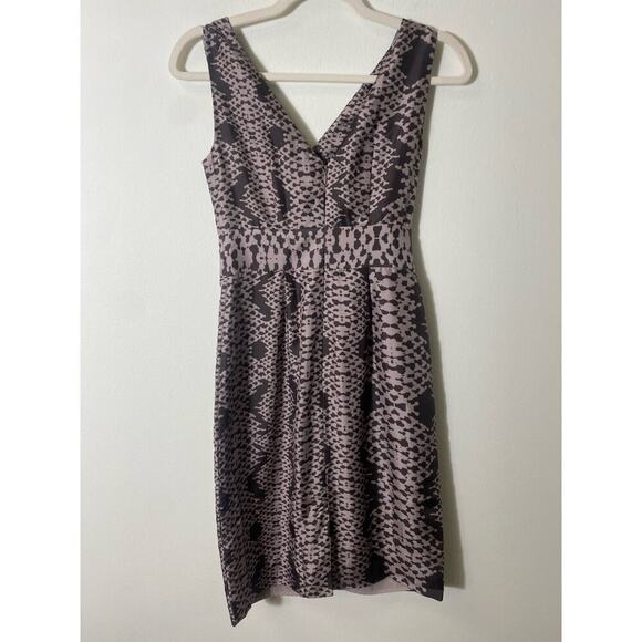 Banana Republic Gray Silk Snake Print Sheath Dress Sz 00 - Picture 2 of 3